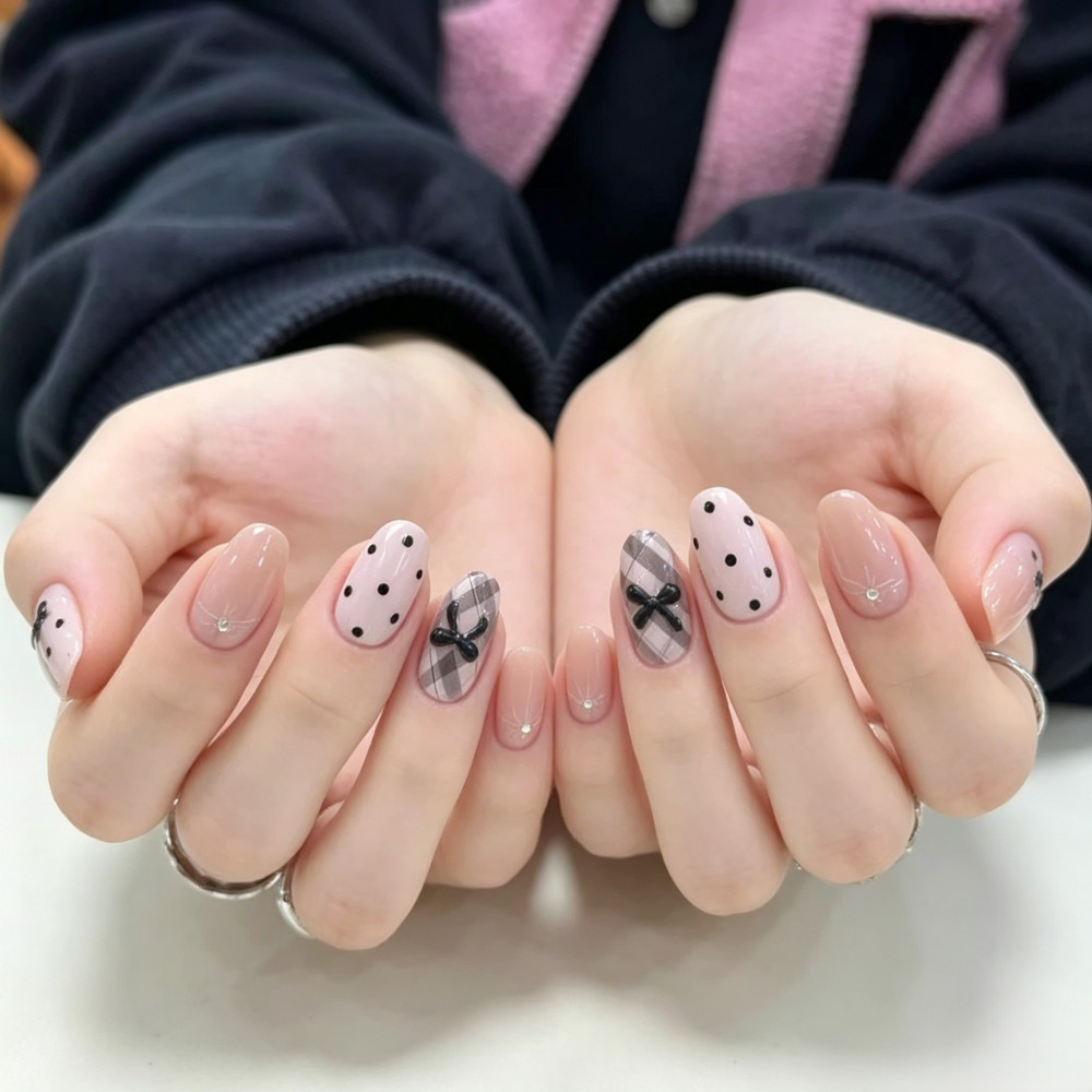 24枚入り フレンチプレード豆ペーストピンクパウダーバタフラ - Nail Art Wedding のレビューと価格