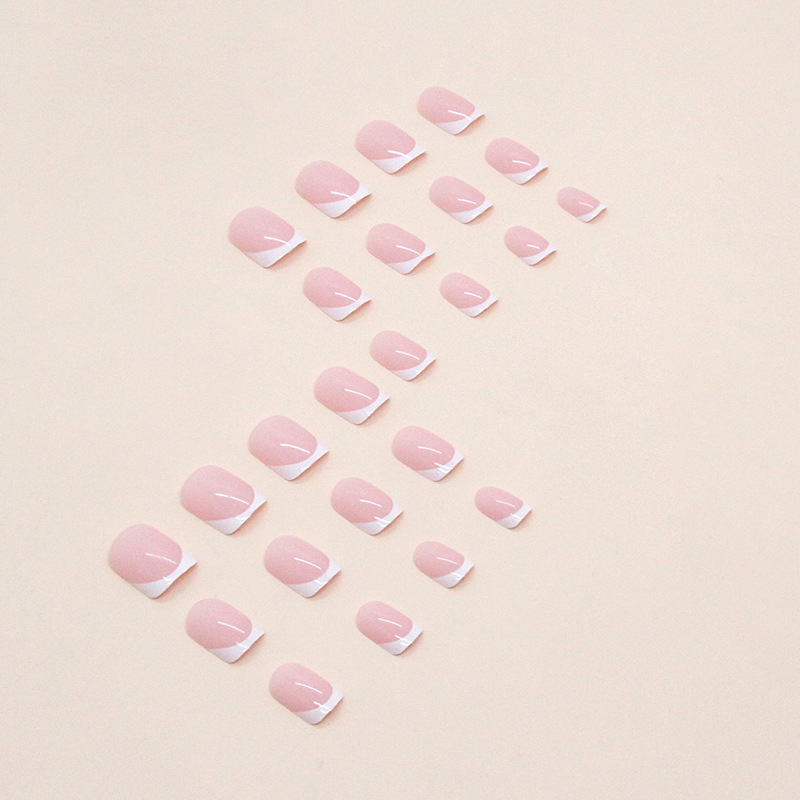 ショートスクエアプレスオンネイル ヌードホワイト クラシック - Nail Art Wedding のレビューと価格