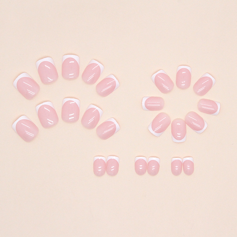 ショートスクエアプレスオンネイル ヌードホワイト クラシック - Nail Art Wedding のレビューと価格