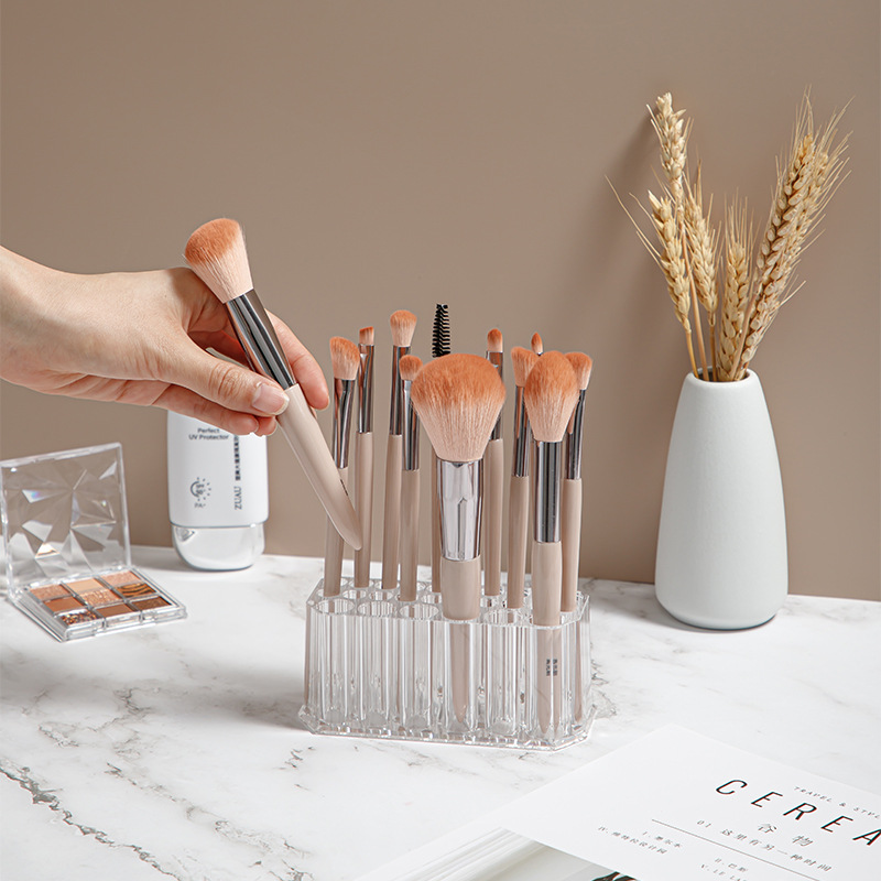 26 穴アクリルネイルブラシオーガナイザーネイルアートキット - Nail Fan Brush のレビューと価格